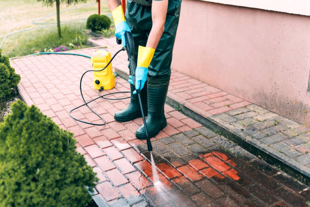 Pressure Washing Contractors in Great Neck Gardens, NY